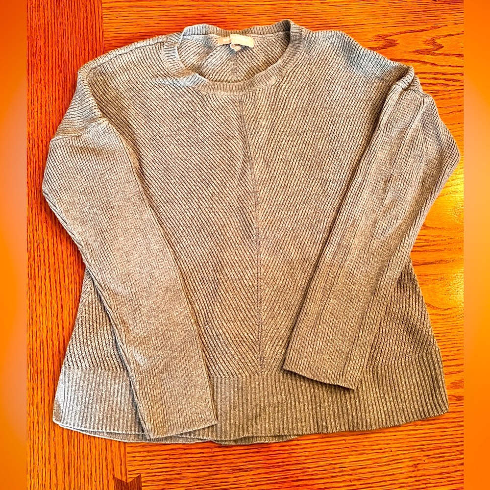 Banana Republic‎ women's grey sweater